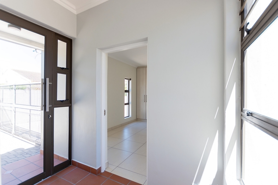 5 Bedroom Property for Sale in Country Club Western Cape